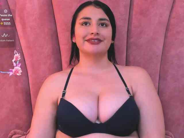 Katiajones-vc webcam