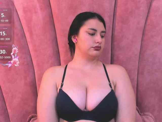 Katiajones-vc webcam