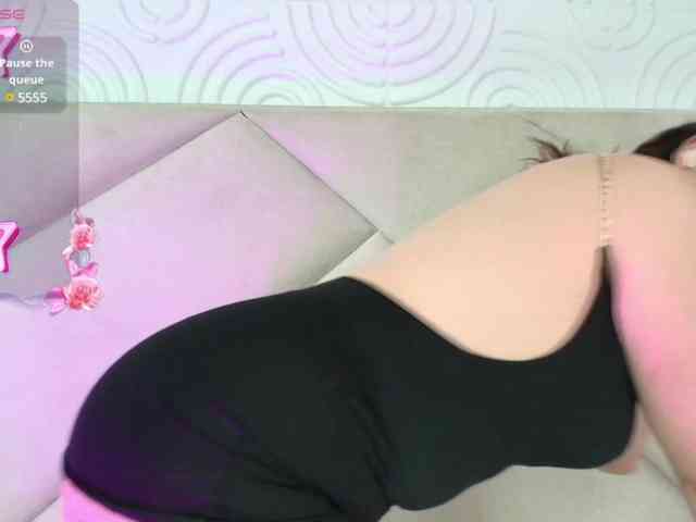 Katiajones-vc webcam