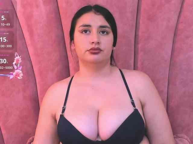 Katiajones-vc webcam