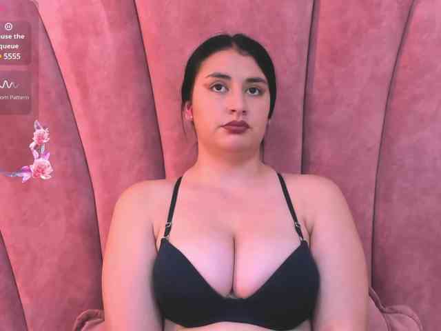 Katiajones-vc webcam