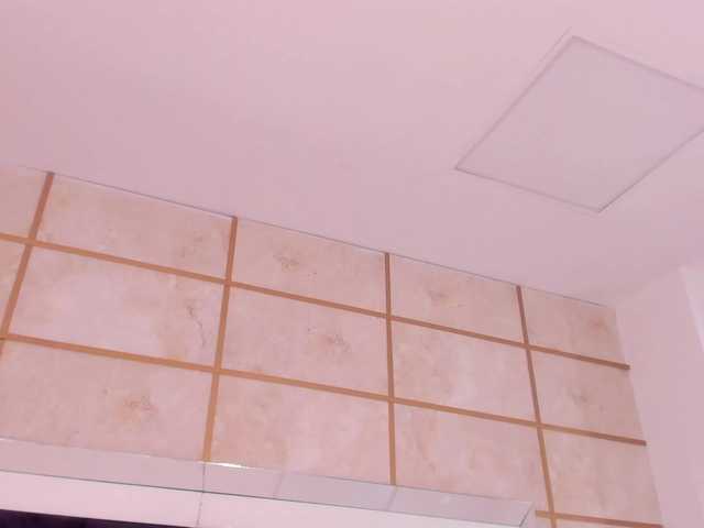 RoxyLior's BongaCams show and profile