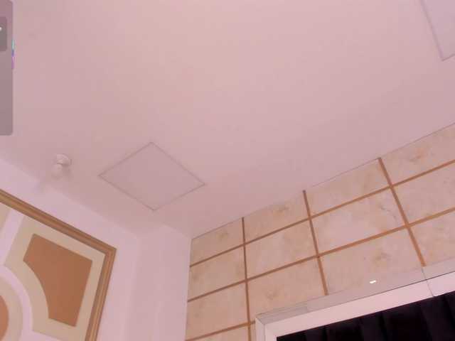 RoxyLior's BongaCams show and profile