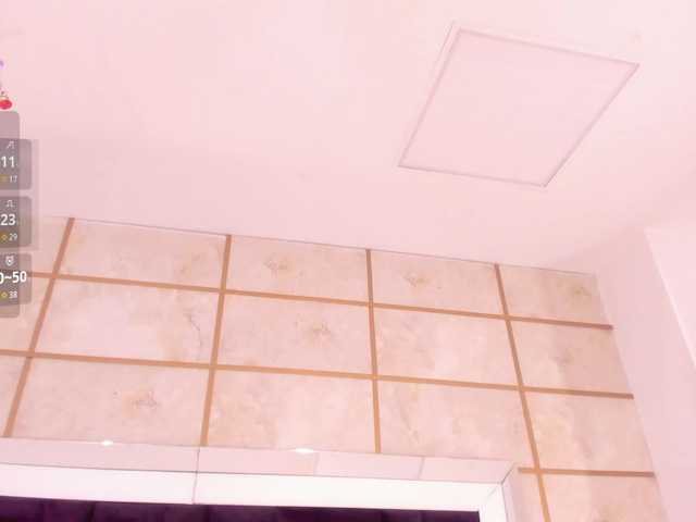 RoxyLior's BongaCams show and profile