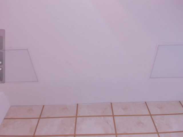 RoxyLior's BongaCams show and profile