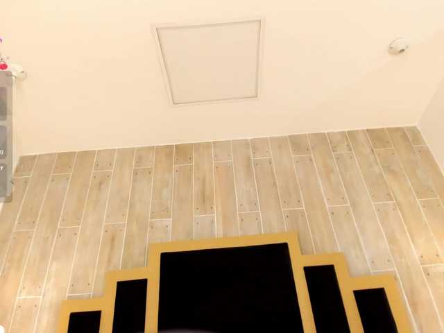 RoxyLior's BongaCams show and profile