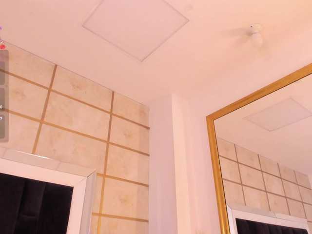 RoxyLior's BongaCams show and profile