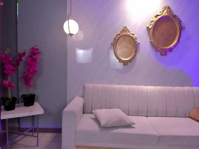 VeronicaBlue's BongaCams show and profile