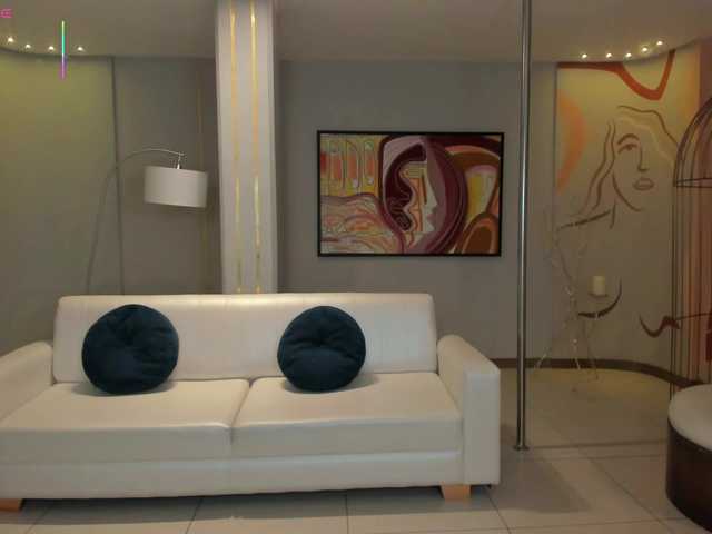 VeronicaBlue's BongaCams show and profile