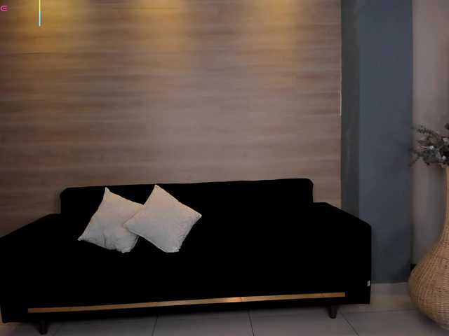 VeronicaBlue's BongaCams show and profile