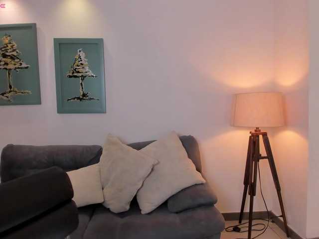 Explore VeronicaBlue, she wants to masturbate for you VeronicaBlue from BongaCams