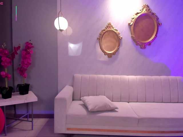 VeronicaBlue's BongaCams show and profile