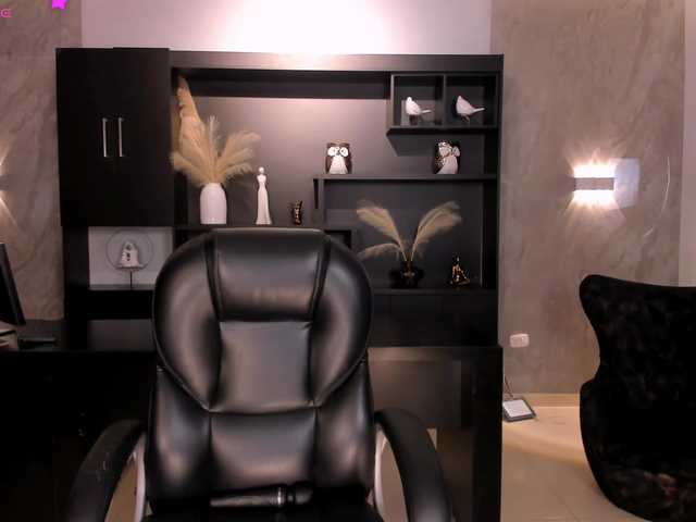 NataliaGaret's BongaCams show and profile