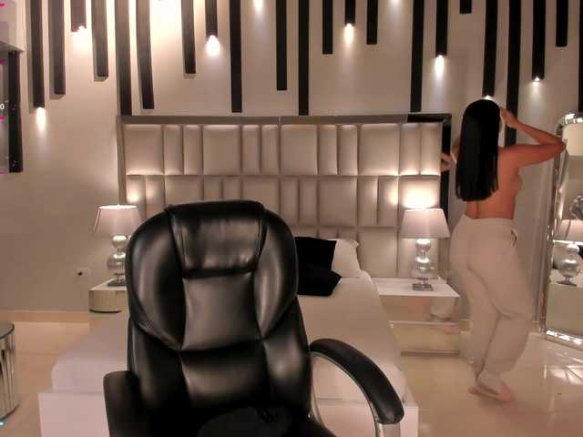 NataliaGaret's BongaCams show and profile