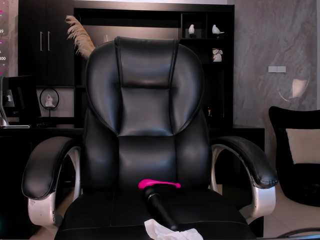 NataliaGaret's BongaCams show and profile