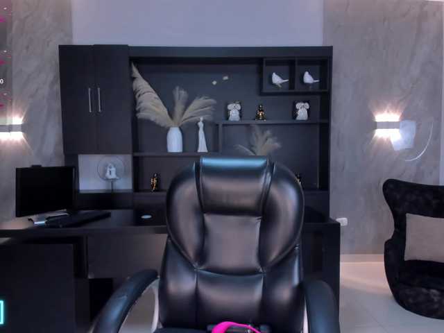 NataliaGaret's BongaCams show and profile