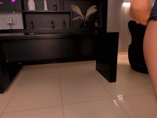 NataliaGaret's BongaCams show and profile