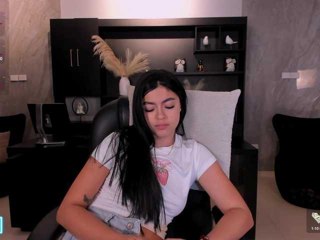 NataliaGaret's BongaCams show and profile