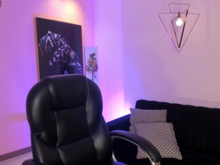 AyshelBrown Porn Show