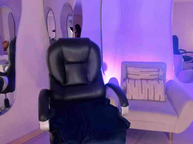 AyshelBrown webcam