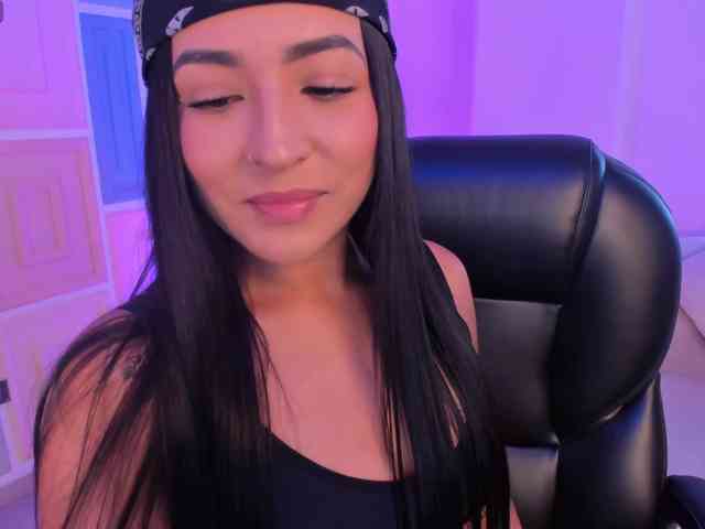 AyshelBrown bongacams