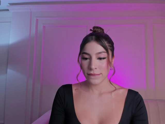  MaddisonTaylor chat room