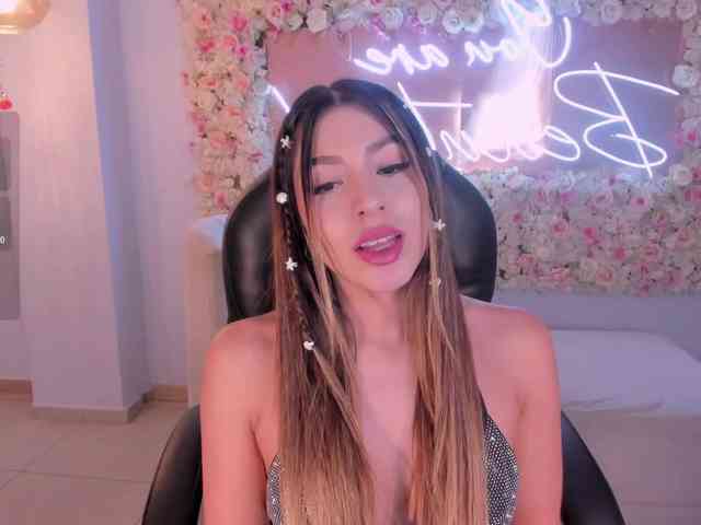 MaddisonTaylor webcam