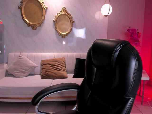 MaddisonTaylor webcam