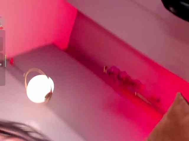 MaddisonTaylor webcam