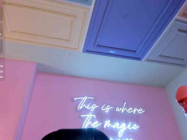 MaddisonTaylor webcam