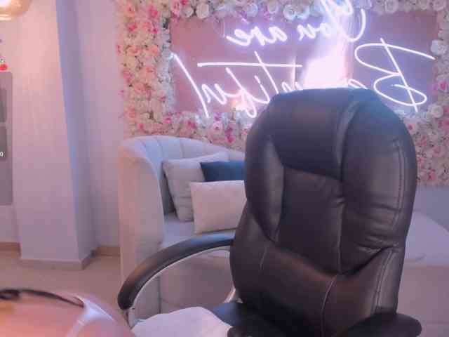 MaddisonTaylor webcam