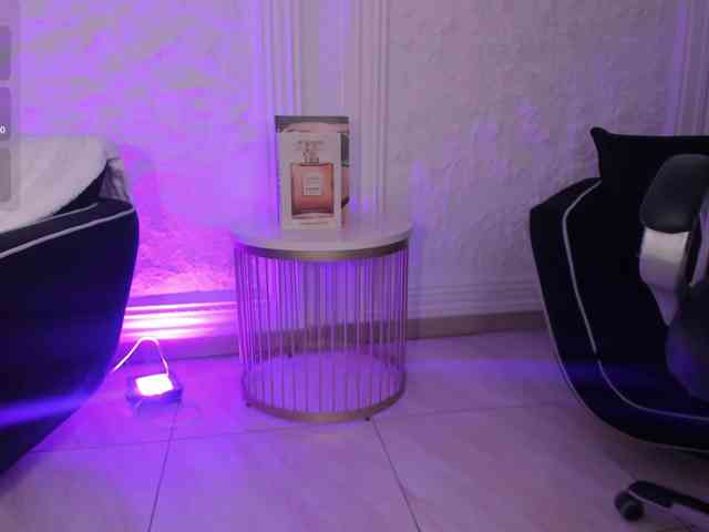 MaddisonTaylor webcam