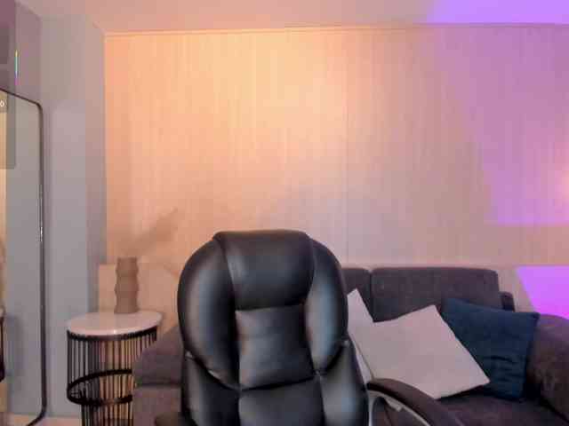 MaddisonTaylor webcam