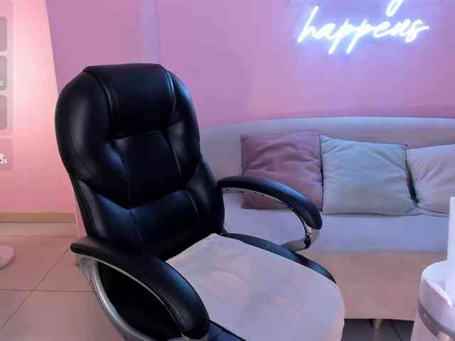 MaddisonTaylor webcam