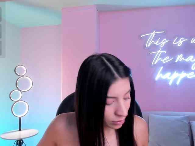 MaddisonTaylor webcam