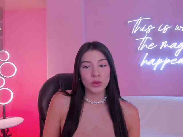 MaddisonTaylor webcam