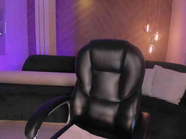 MaddisonTaylor webcam