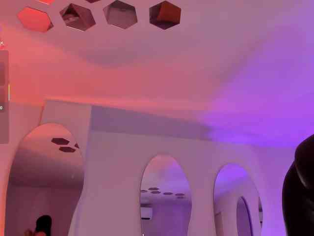 MaddisonTaylor webcam