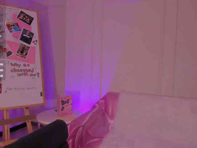 MaddisonTaylor webcam