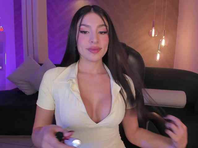 MaddisonTaylor webcam