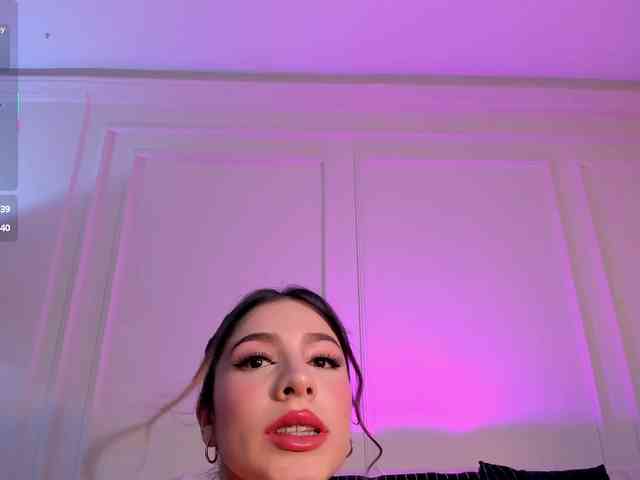 MaddisonTaylor webcam