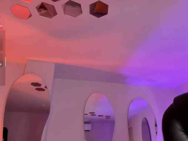 MaddisonTaylor webcam