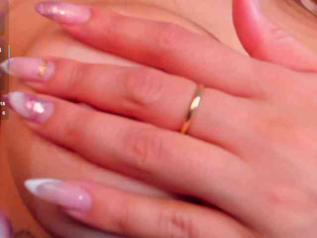 MaddisonTaylor webcam