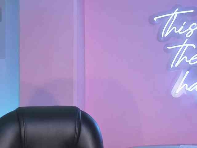 MaddisonTaylor webcam