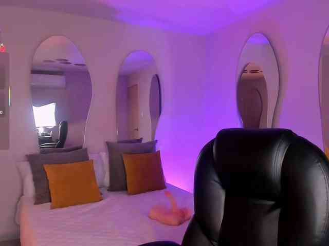 MaddisonTaylor webcam