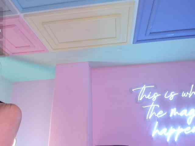 MaddisonTaylor webcam