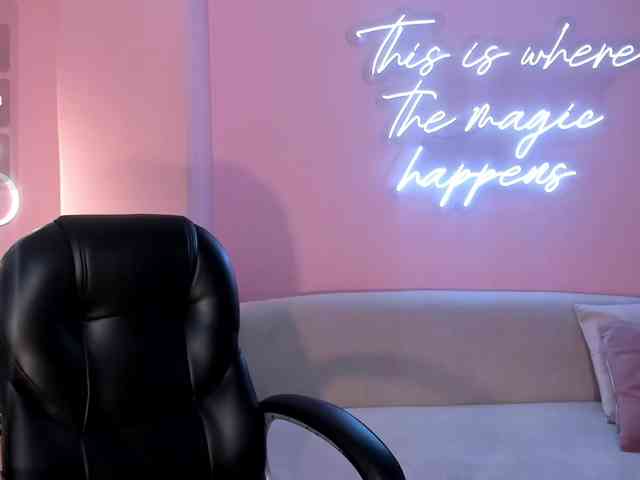 MaddisonTaylor webcam