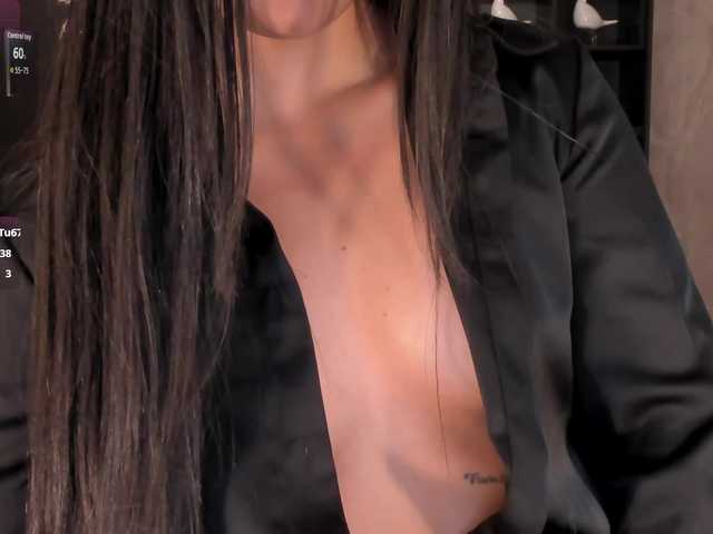 MilaColeman live cam