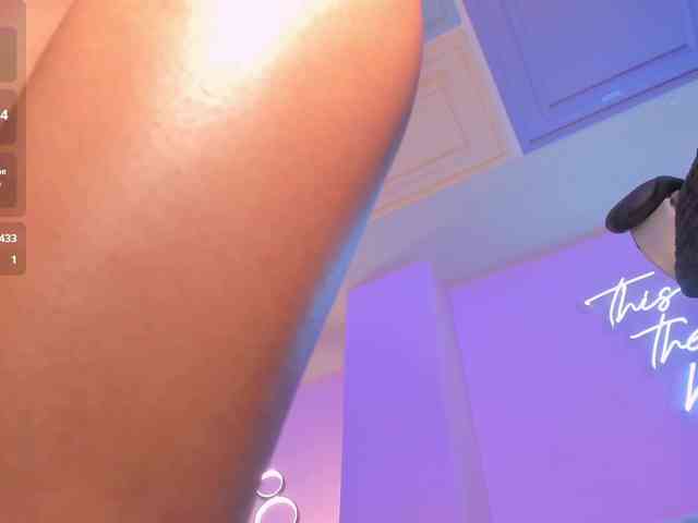 MilaColeman webcam