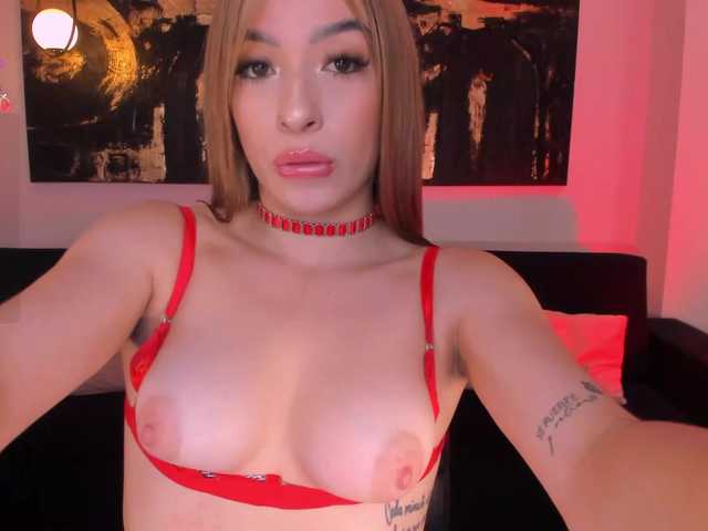 LizzCooper's BongaCams show and profile